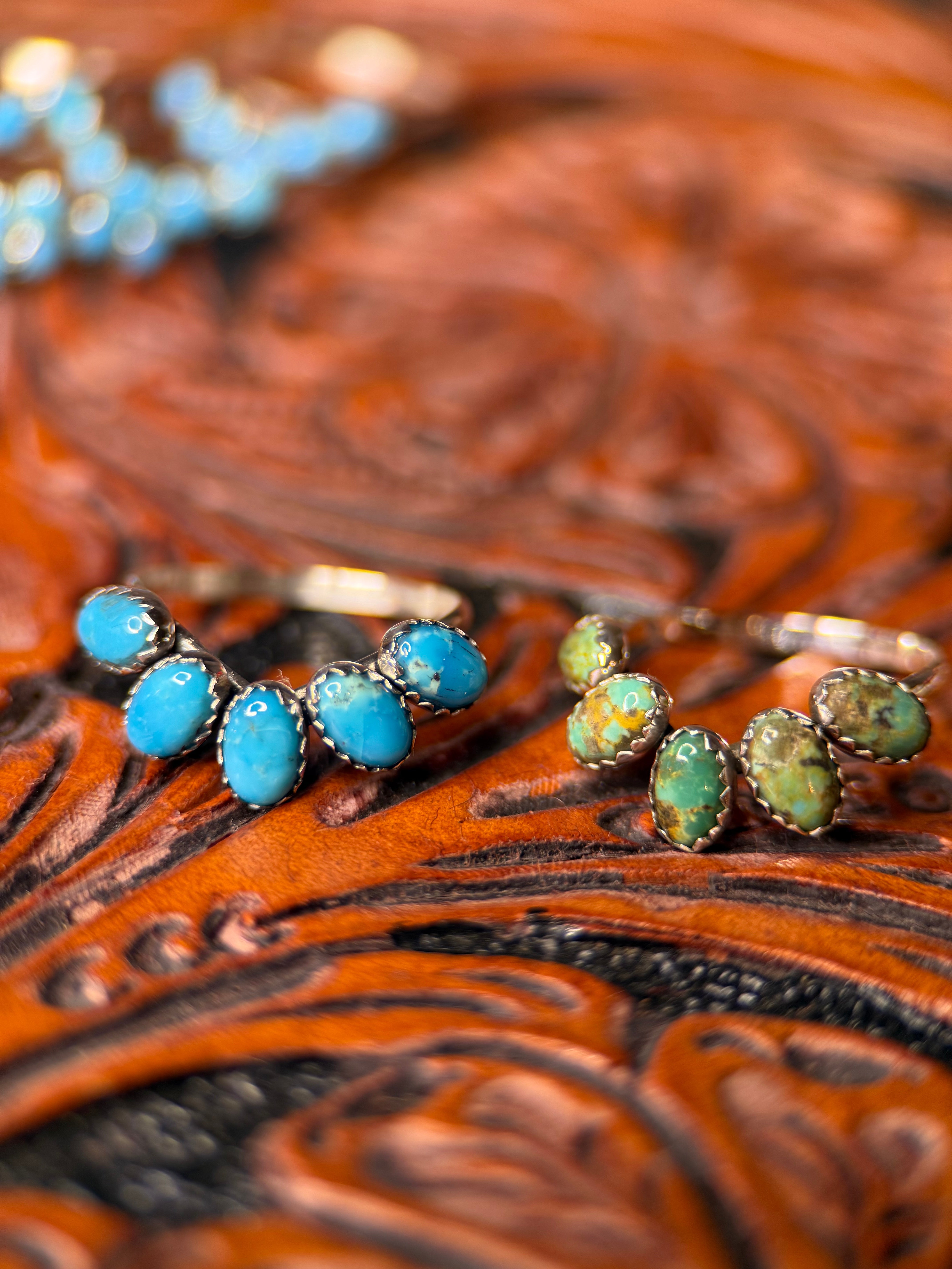 WOMENS WEDDING BANDS.