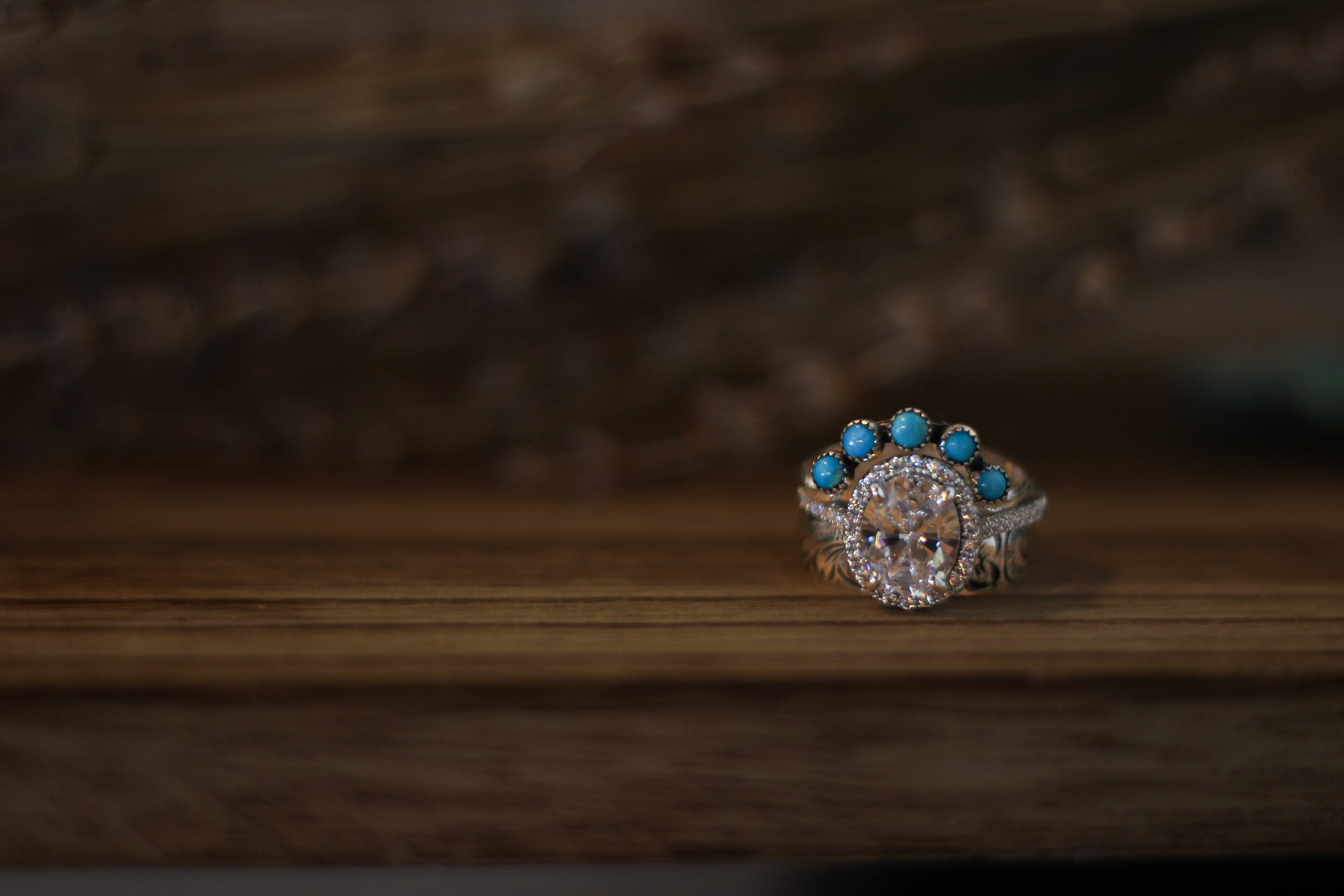 ORIGINAL OVAL HALO SET.