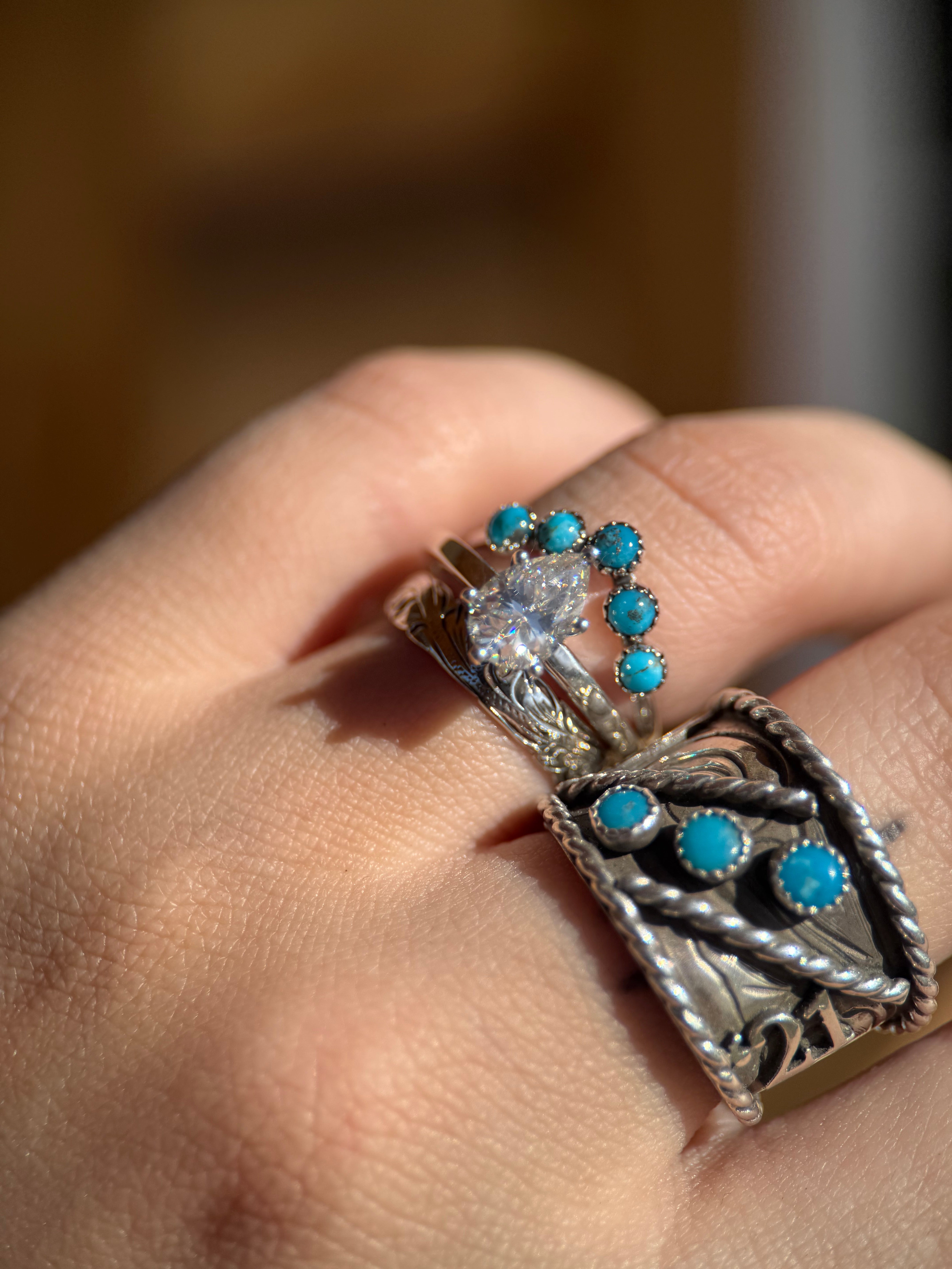 ORIGINAL PEAR SOLITAIRE SET.
