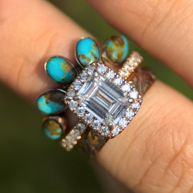 DIAMOND EMERALD HALO 14k ROSE GOLD SET.