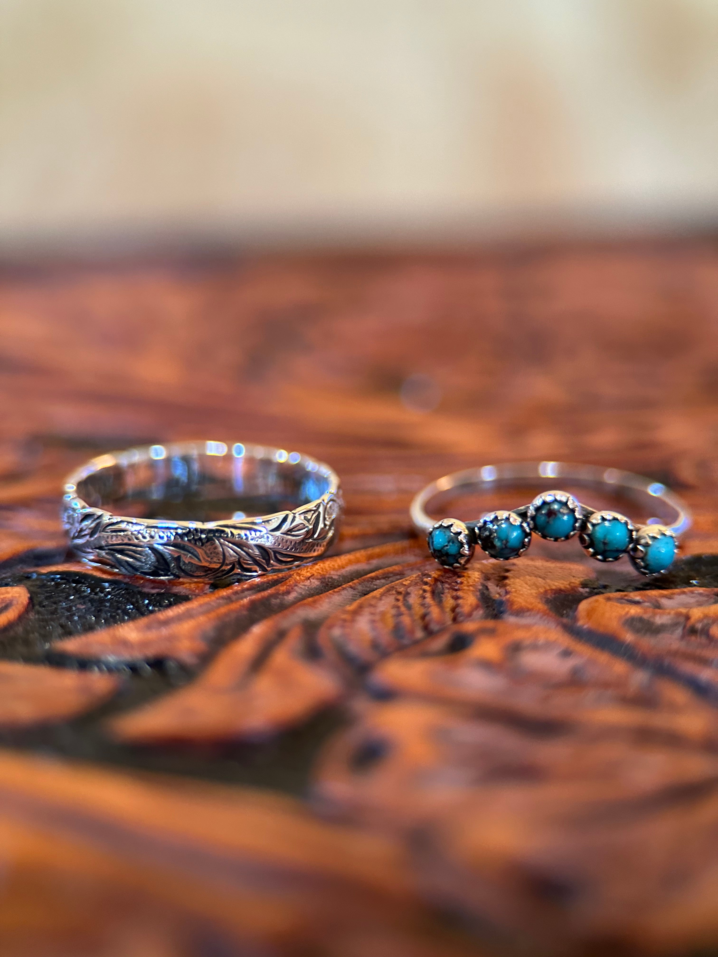 ORIGINAL ROUND SOLITAIRE THREE RING SET.