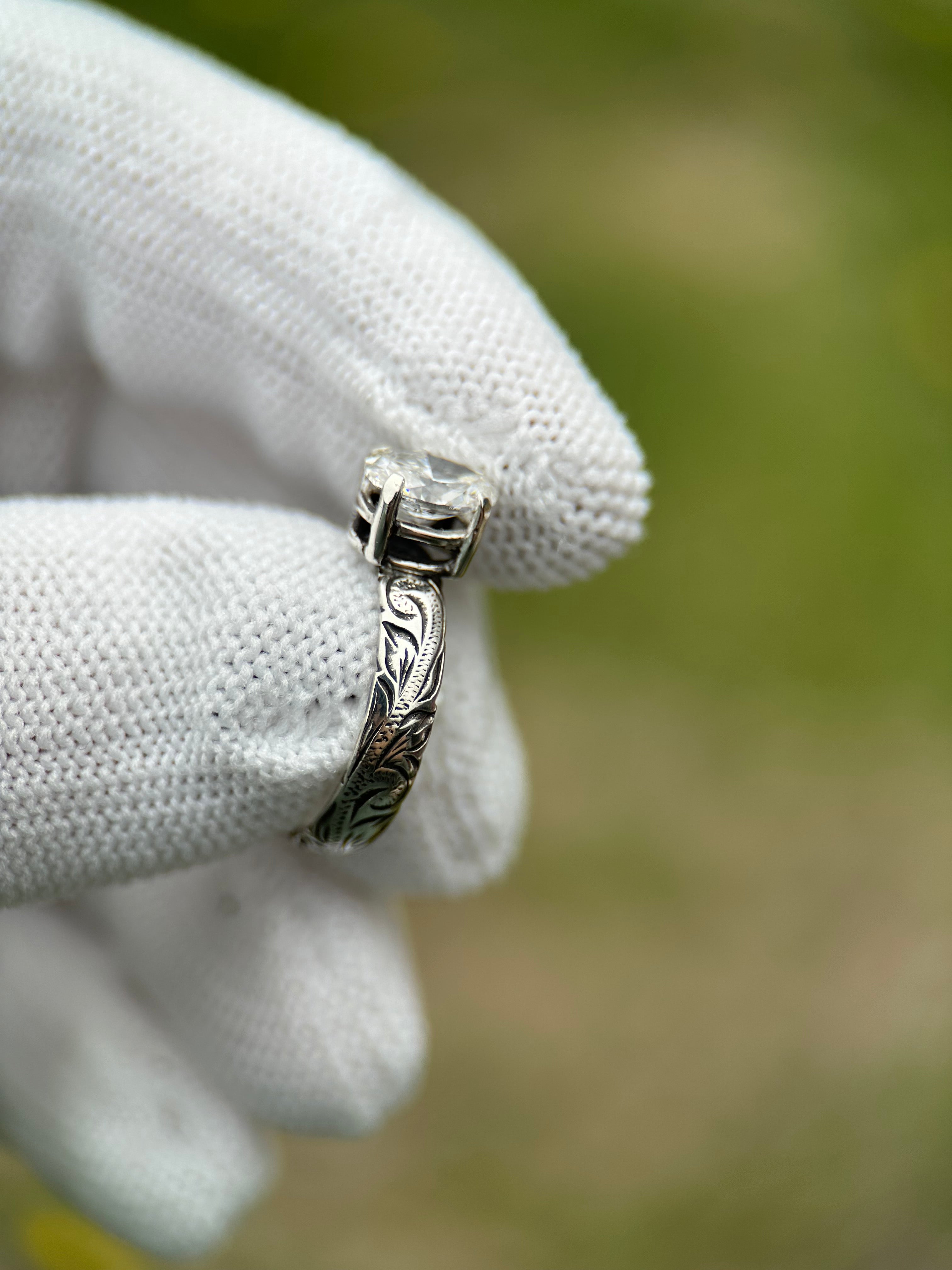 OVAL SOLITAIRE ENGAGEMENT RING
