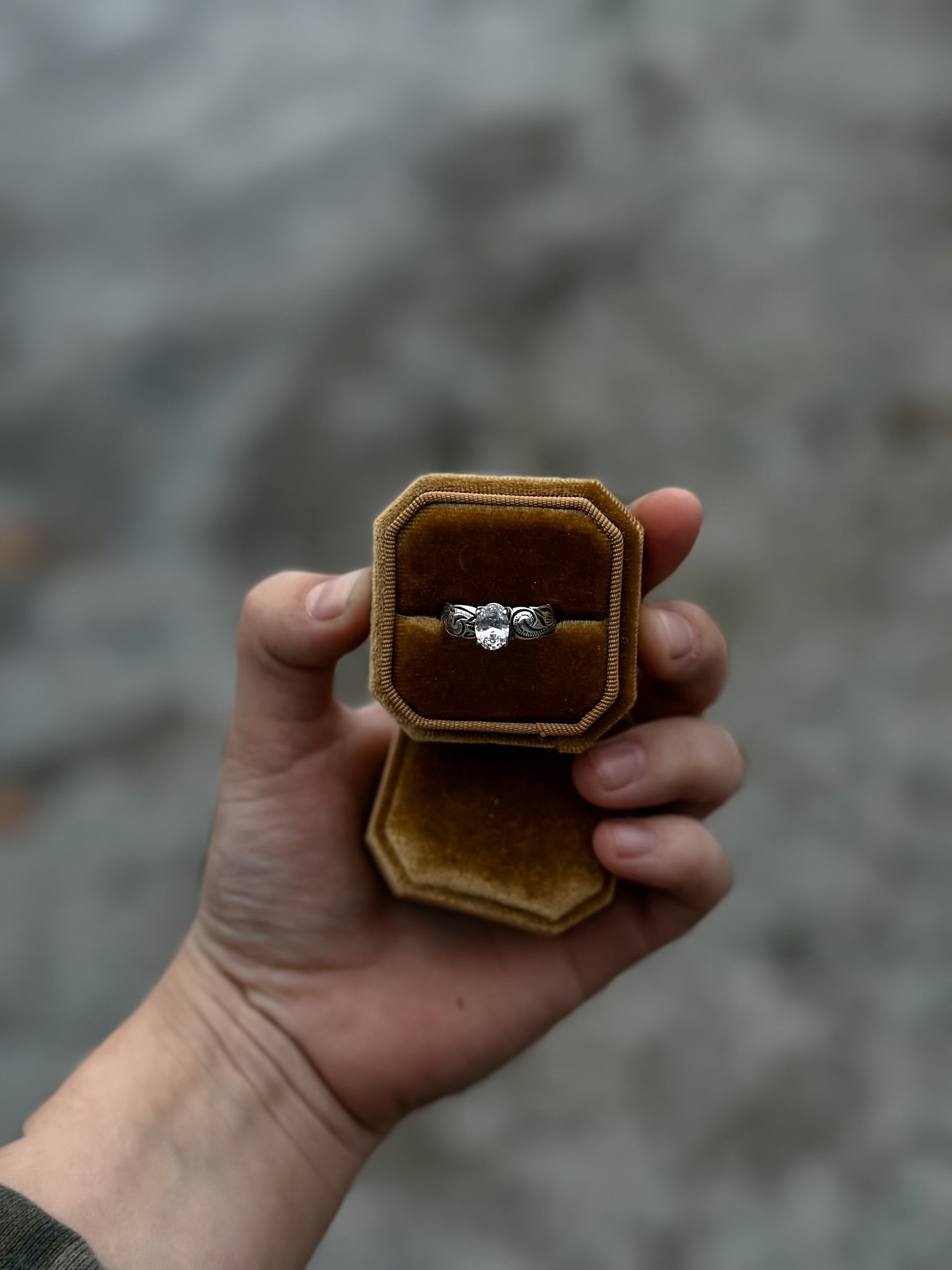 OVAL SOLITAIRE ENGAGEMENT RING