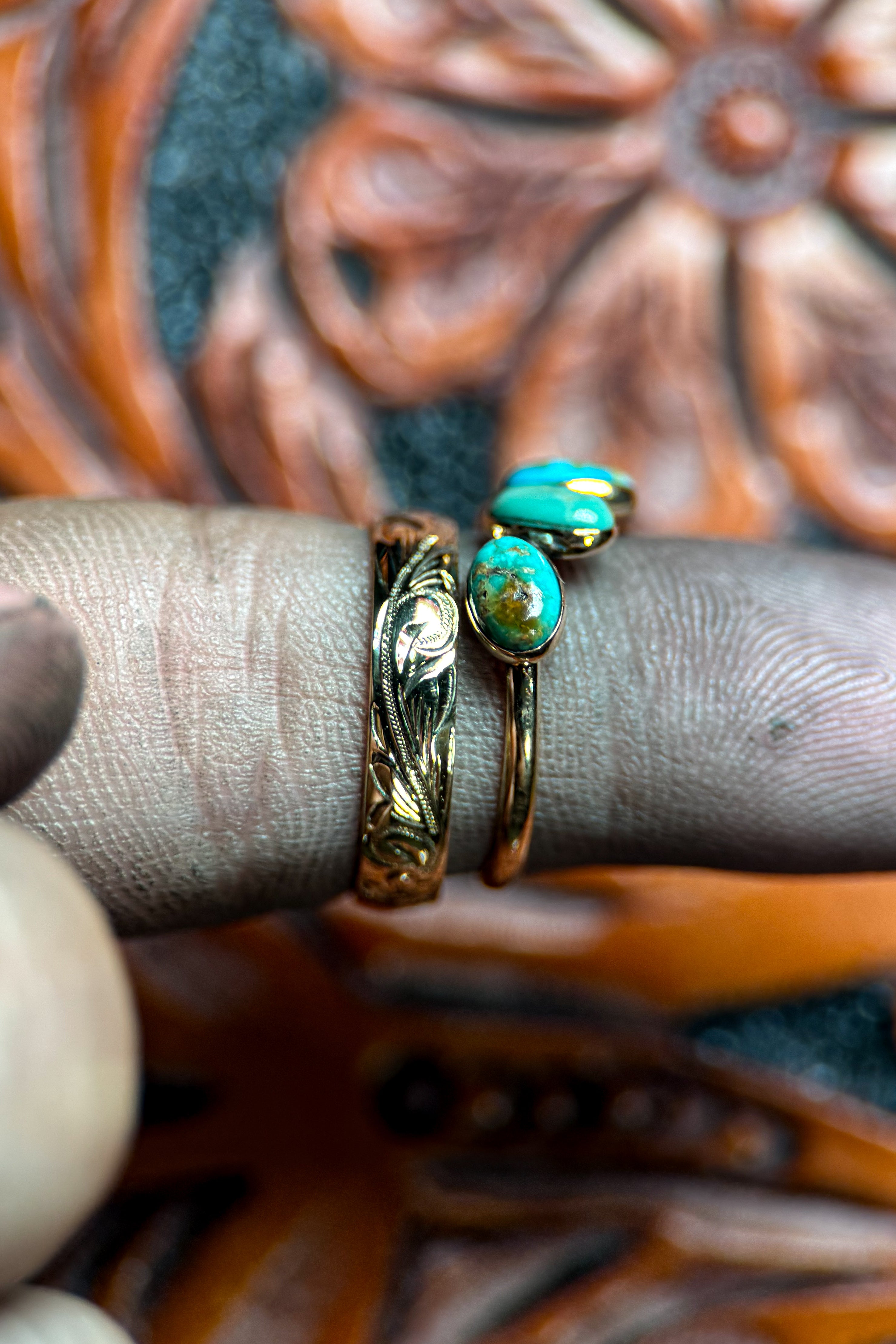 14 karat Oval Gold turquoise Wedding Band.