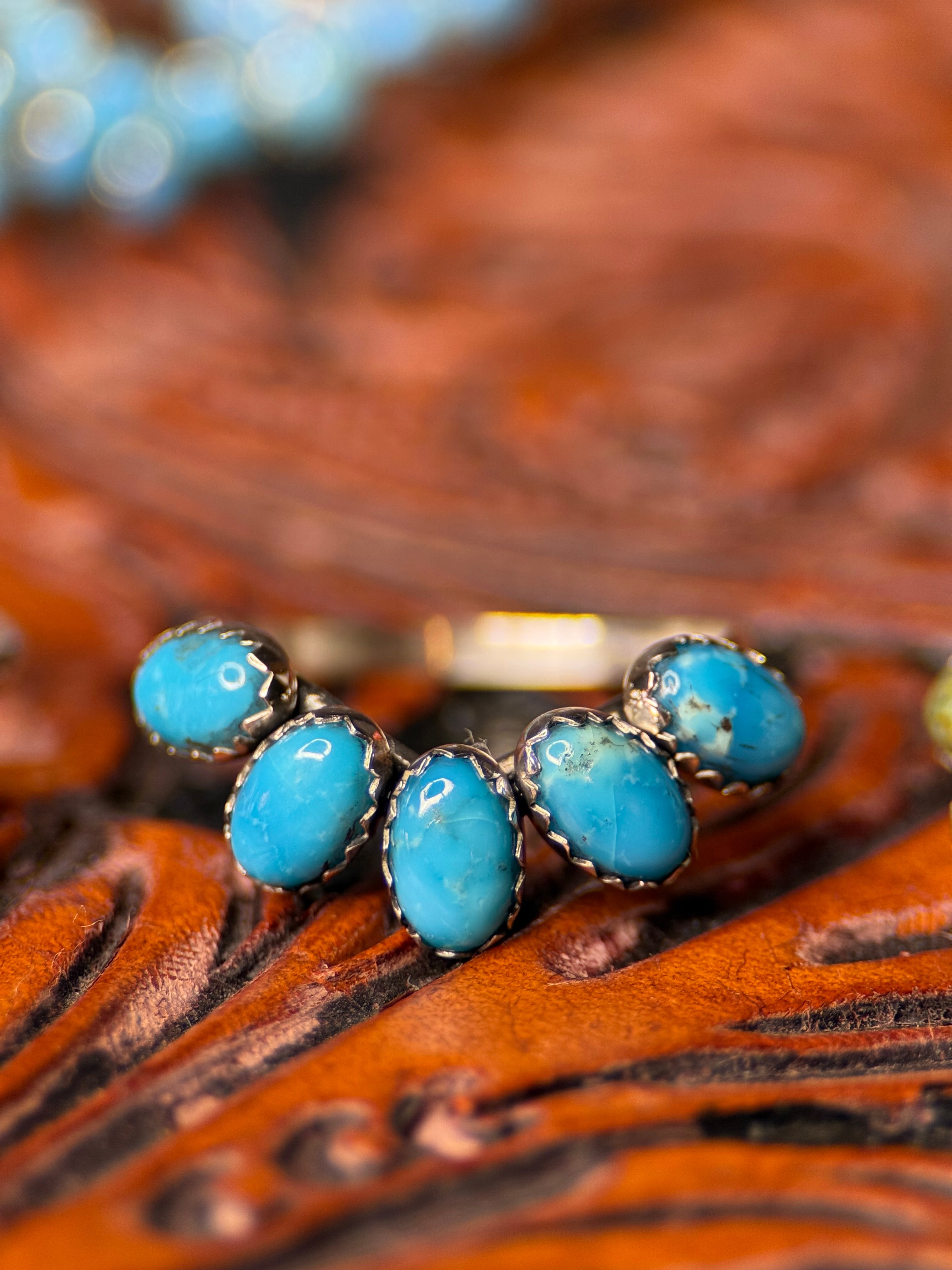 ORIGINAL EMERALD SOLITARIE TWO RING SET.