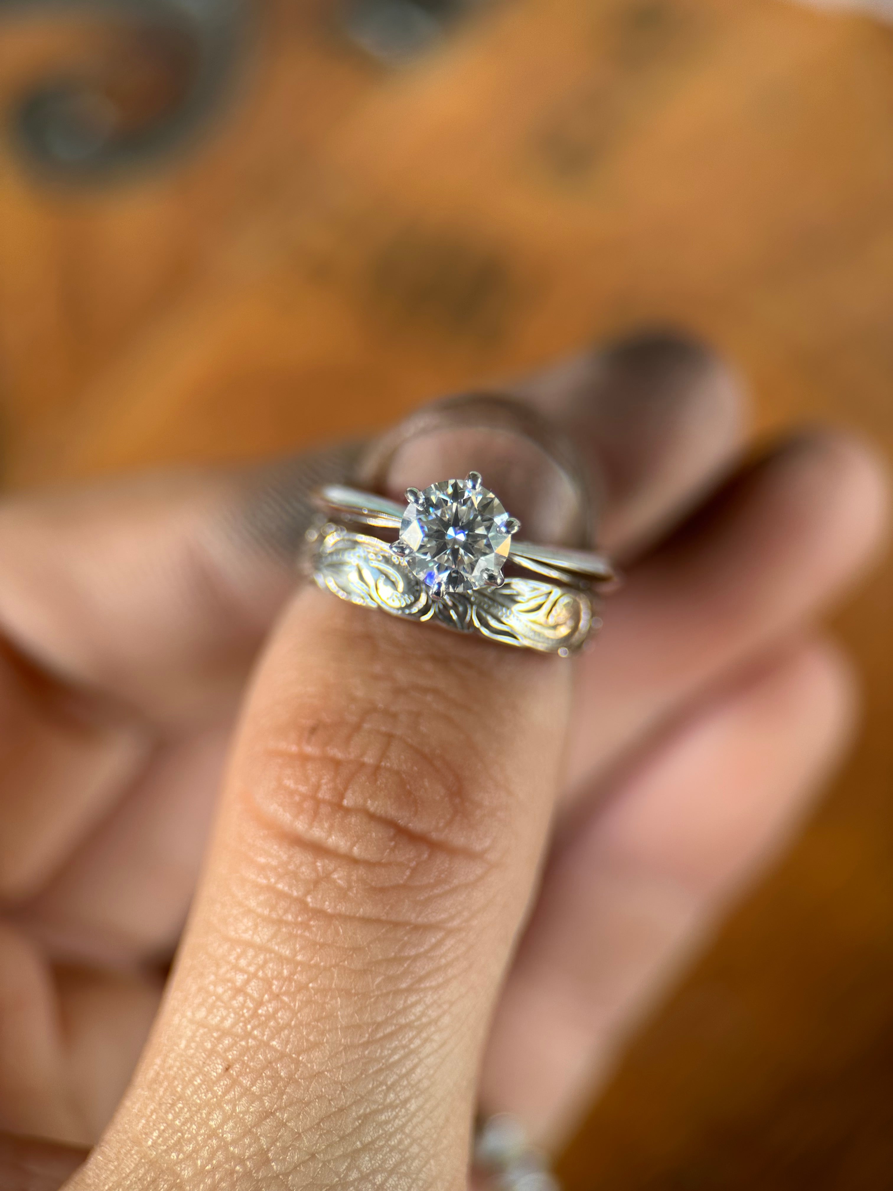 ORIGINAL ROUND SOLITAIRE TWO RING SET.