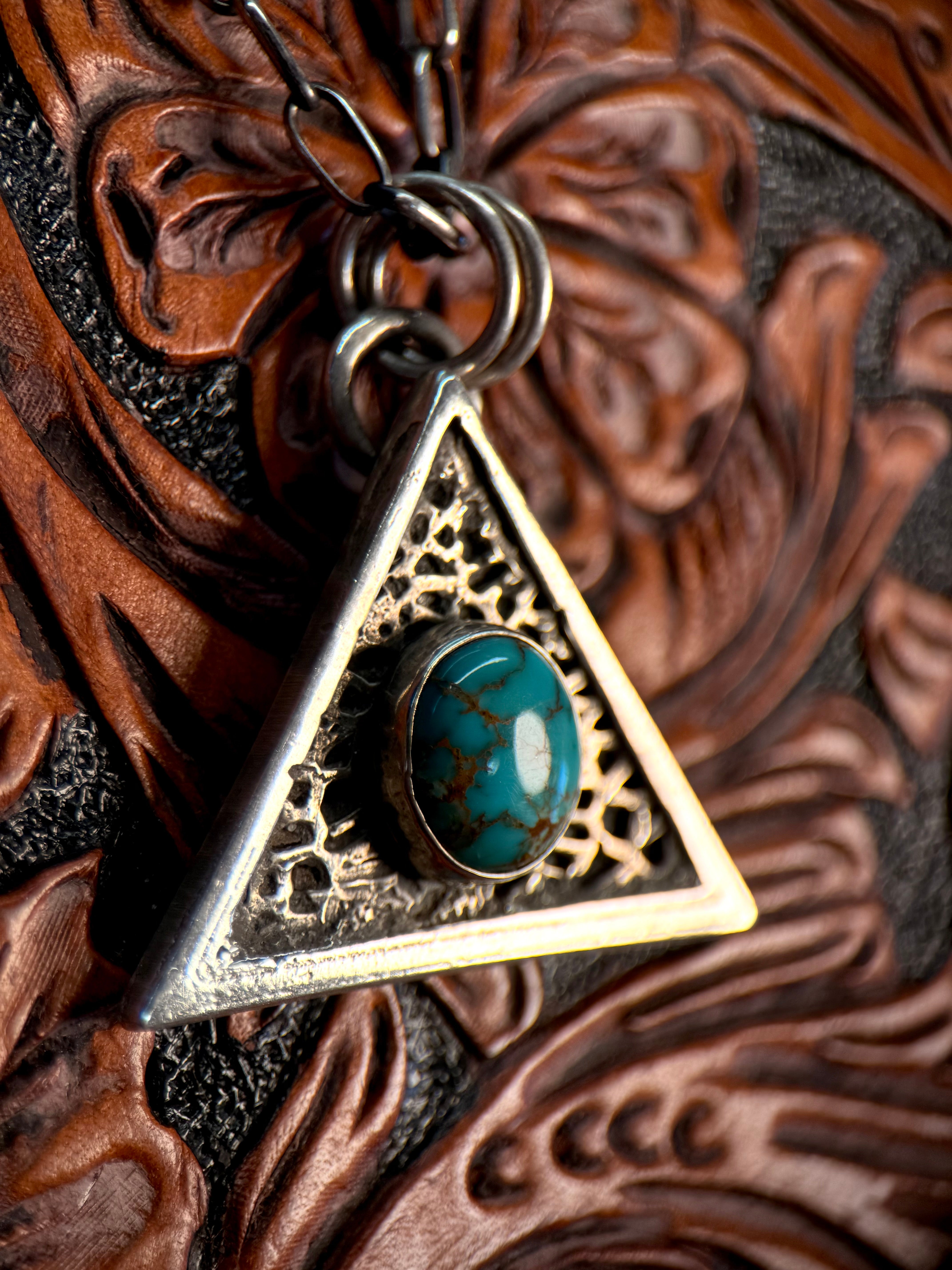 VINTAGE SIGNED SAND CAST HUGE ROYSTON PIECE.