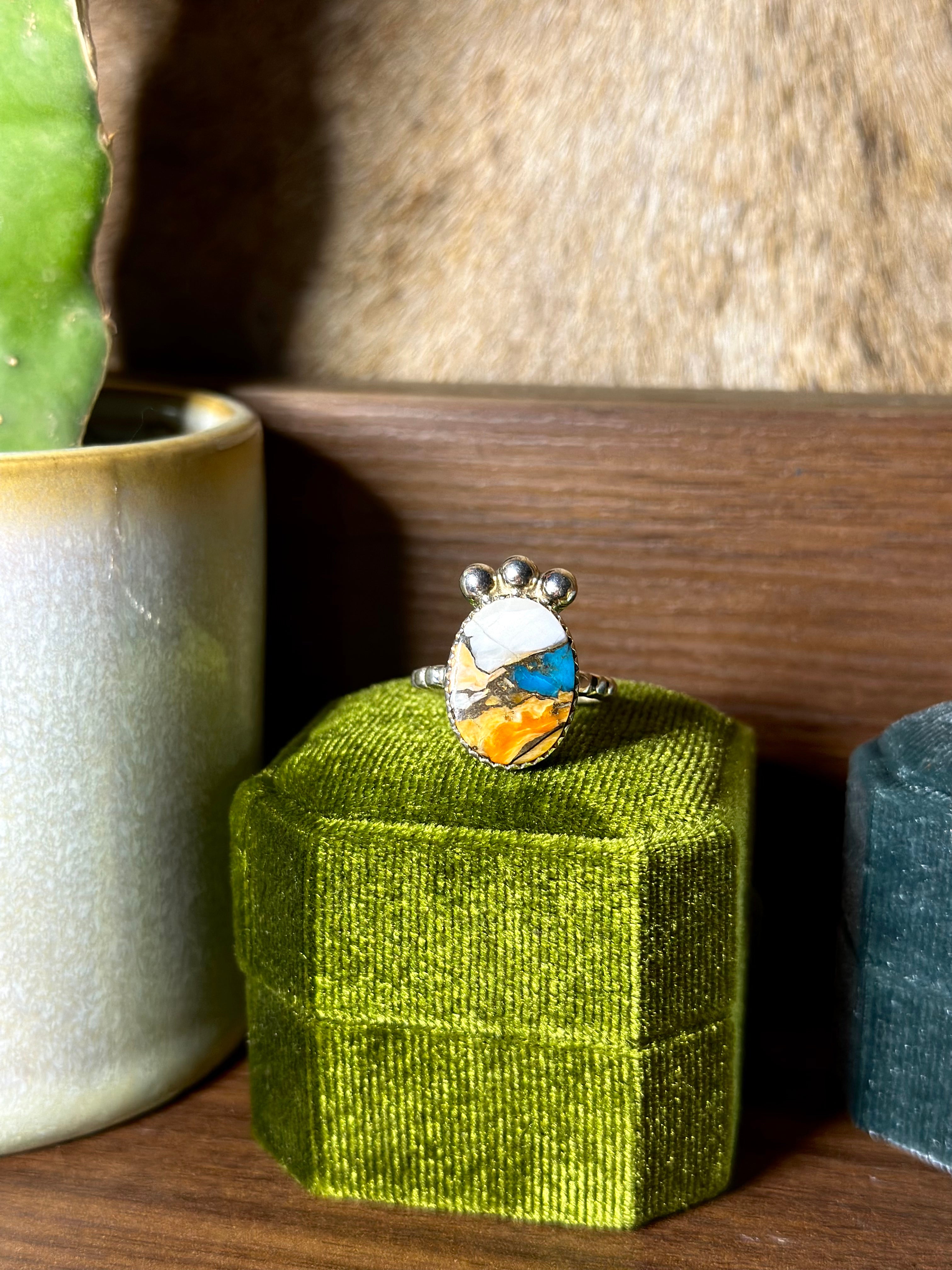 Spiny Oyster & Turquoise Mojave Ring.