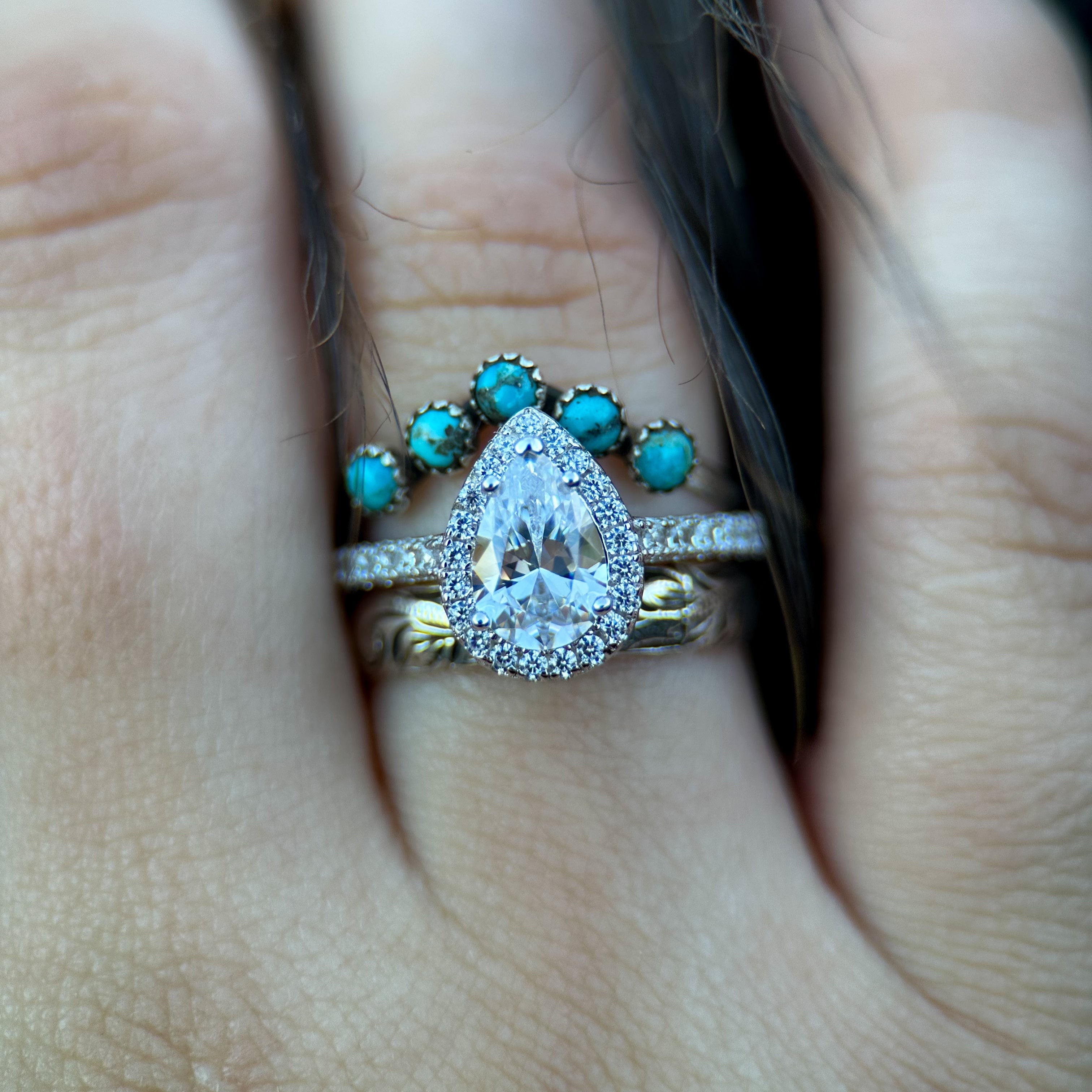 ORIGINAL PEAR HALO SET.
