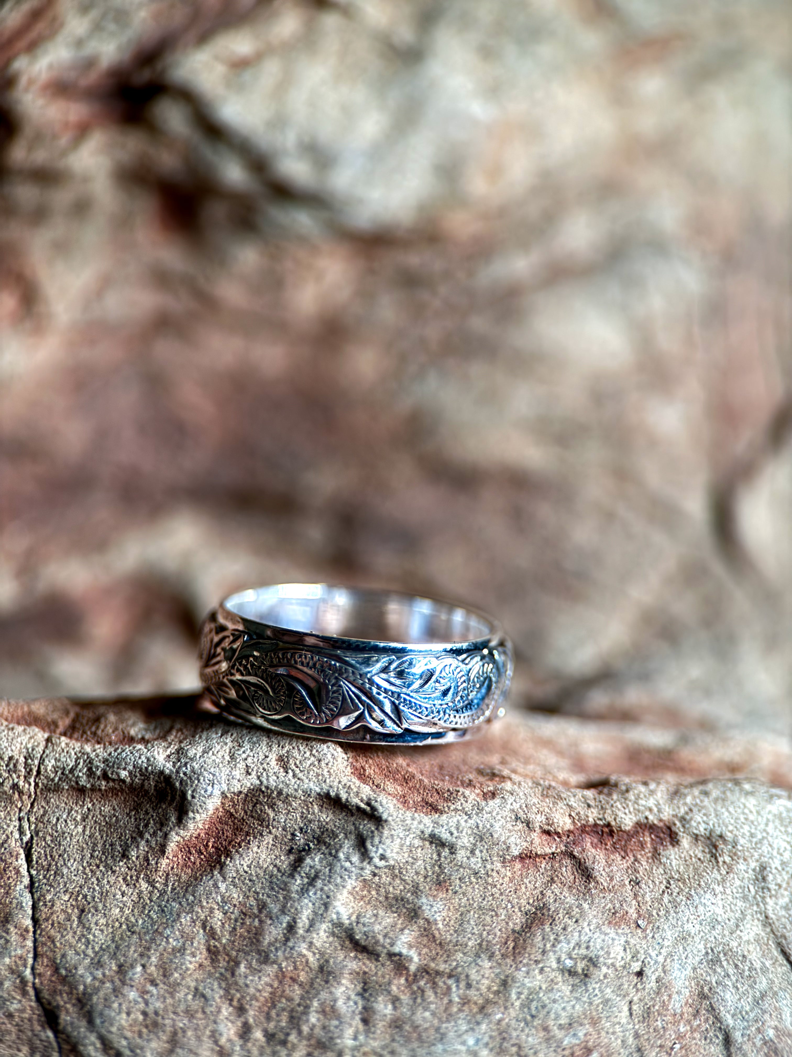 6mm Overlay Fully Engraved Men’s Band.